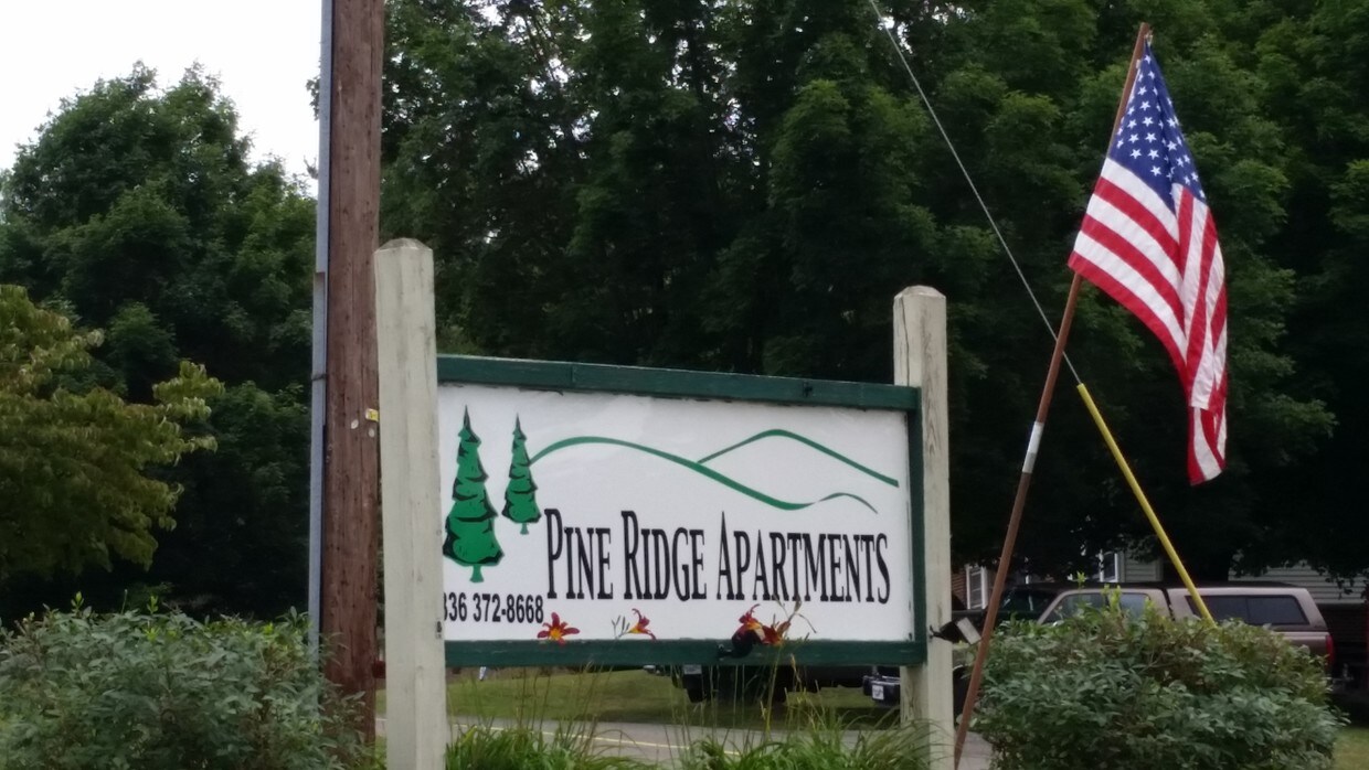 Welcome to Pine Ridge - 85 Poplar St