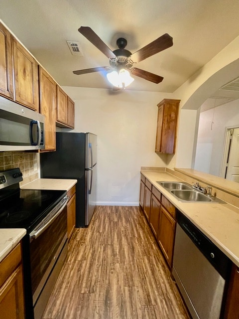 Building Photo - 2001 Kirby Lee St