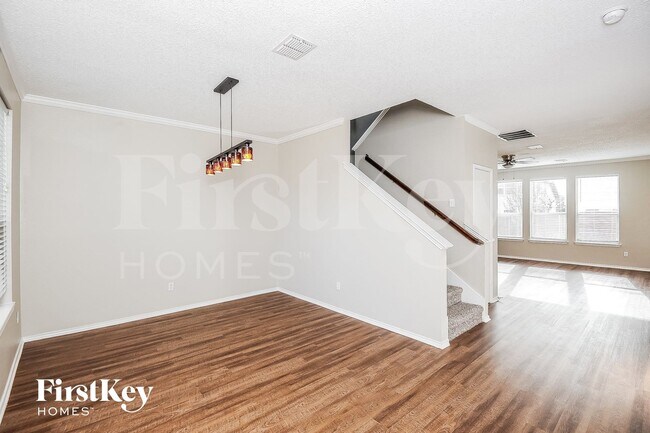 Building Photo - 4713 Palm Ridge Dr