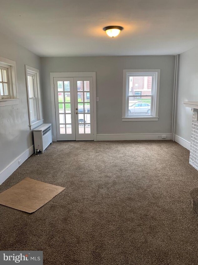 54 New Market St, Salem, NJ 08079 House for Rent in Salem, NJ