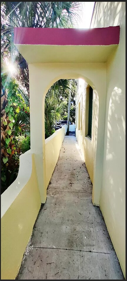 Foto del edificio - 404 N Ridgewood Ave