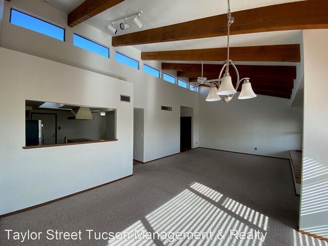 Building Photo - 2 br, 2.5 bath House - 1966 E. Campbell Te...
