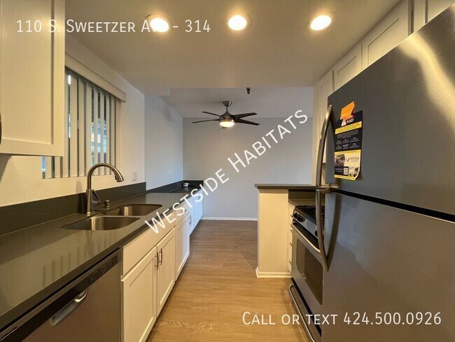 Foto del edificio - 110 Sweetzer Ave