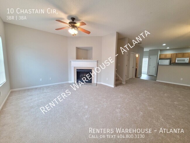Building Photo - Move In Ready! Spacious 3 Bedroom Townhome...