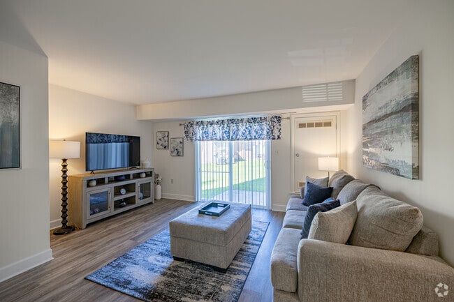 2BR, 1.5BA-968SF - Model - Living Room - Seven Oaks Townhomes