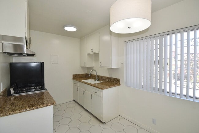 Foto del edificio - 11204 Peach Grove St
