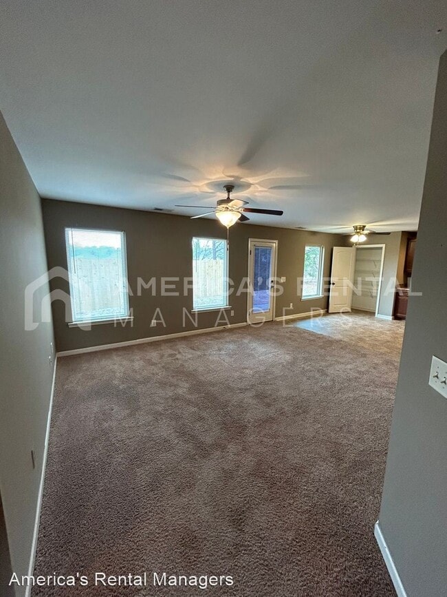Building Photo - 4 br, 2 bath House - 112 Hollow Court