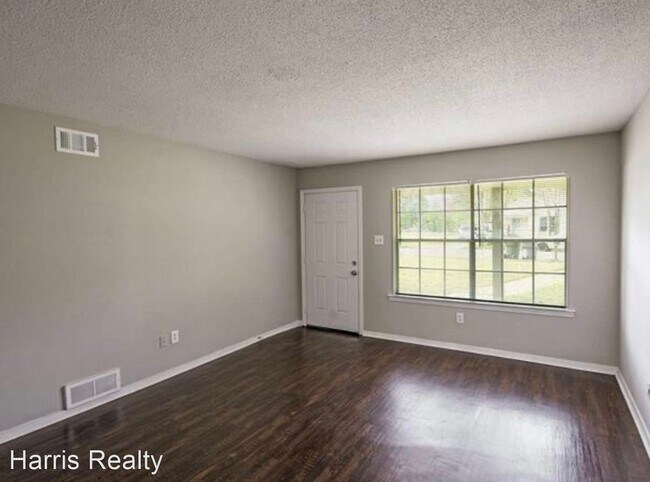 Building Photo - 2 br, 2 bath House - 4406 Wooddale Avenue