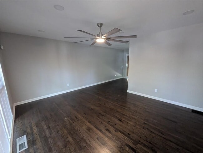 Building Photo - 4308 Sheppard Dr