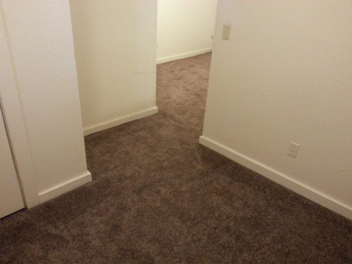Foto principal - 809 N Birmingham Pl