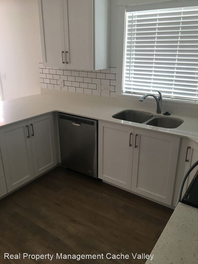 Building Photo - 3 br, 2.5 bath House - 2093 S 1400 W