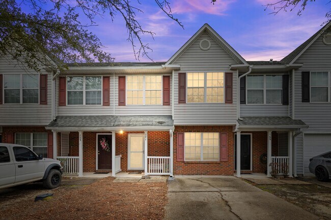 Building Photo - 171 Swaying Pine Ct