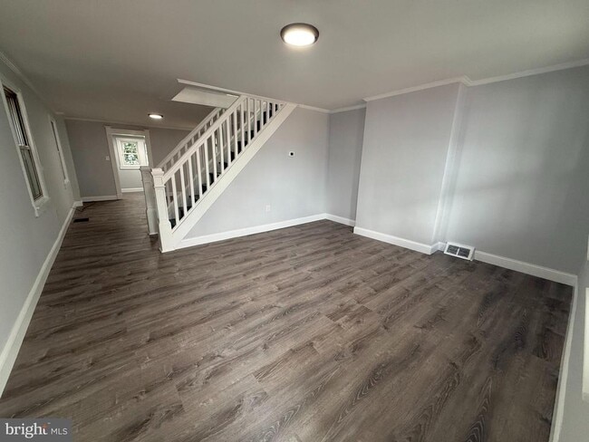 Building Photo - 340 Middlesex St