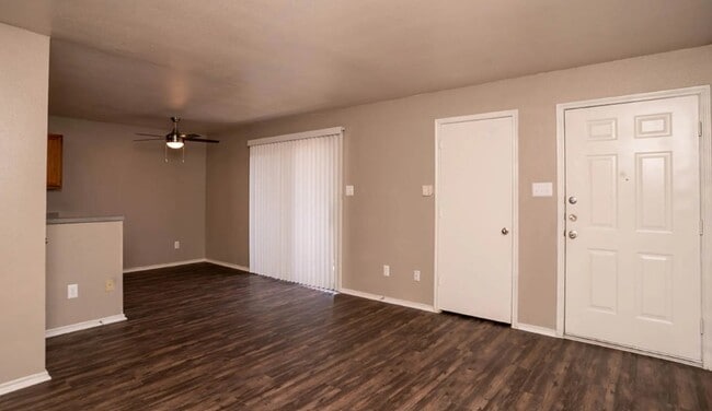 Building Photo - Avenue at Converse Apartments