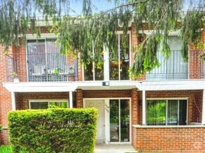 Building Photo - 1156 Osterman Ave