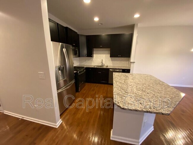 Foto del edificio - 4271 Arthur Ct