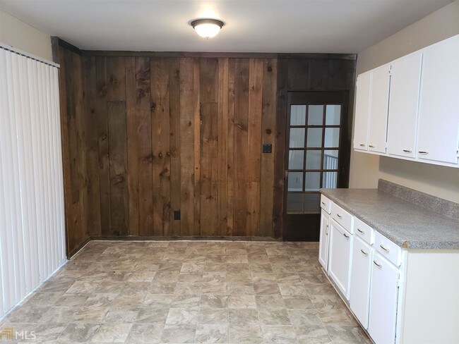 Building Photo - 6790 Gillis Ct