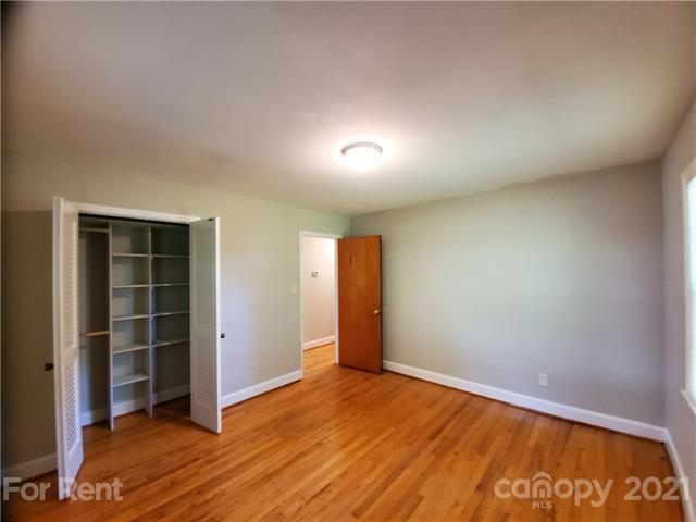 Foto del edificio - 1411 Tarrington Ave