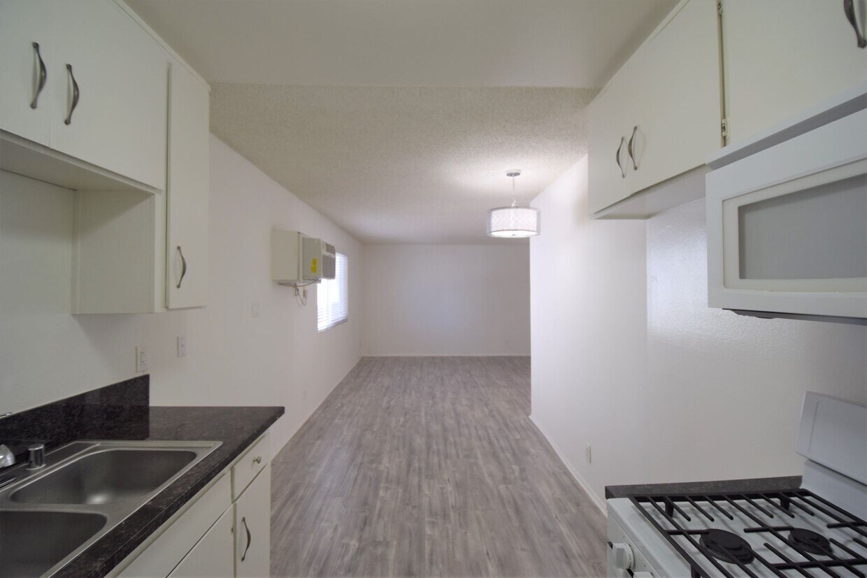 6954 Apartments in Los Angeles, CA Westside Rentals