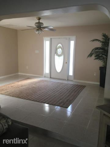 Foto del edificio - 4 br, 2 bath  - 9708 Heather Cir W