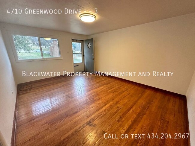 Building Photo - MOVE IN SPECIAL! Half off your first full ...