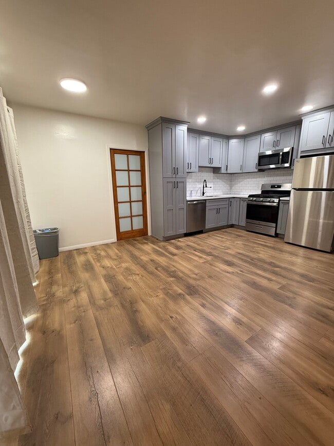 Foto del edificio - 25446 Lane St