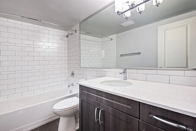 Photo du bâtiment - 3311 BATHURST ST