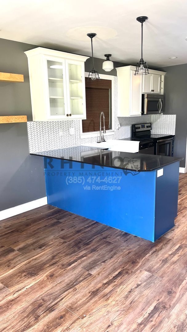 Photo - 578 Dexter St W Apartment