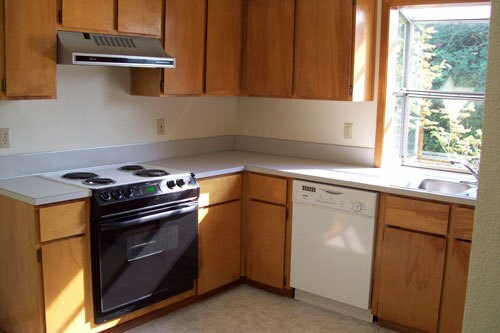 Building Photo - 17091 SW Cambridge Dr