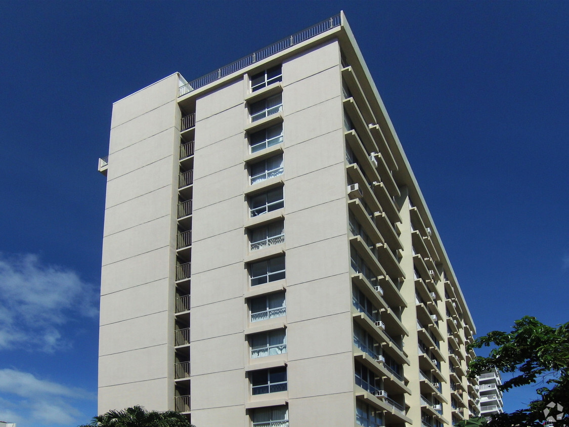 Building Photo - Punahou Tower