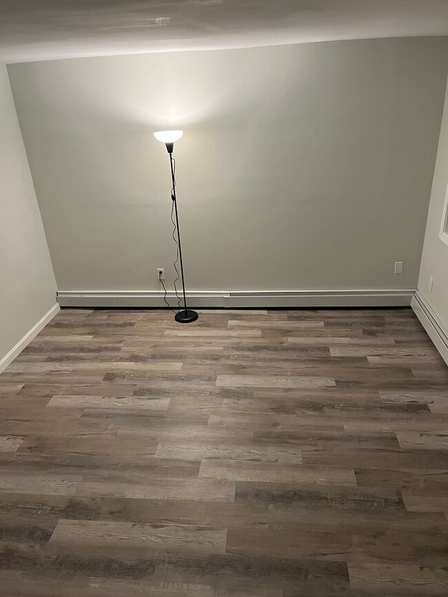 Building Photo - 55 Ridgeway Ave