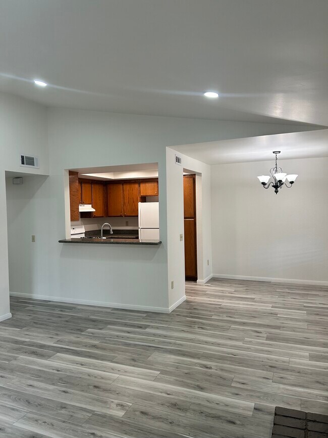 Foto del edificio - 795 Brookstone Rd