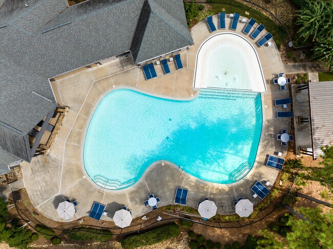 Foto del edificio - Wesley Hampstead Apartments at Douglasville