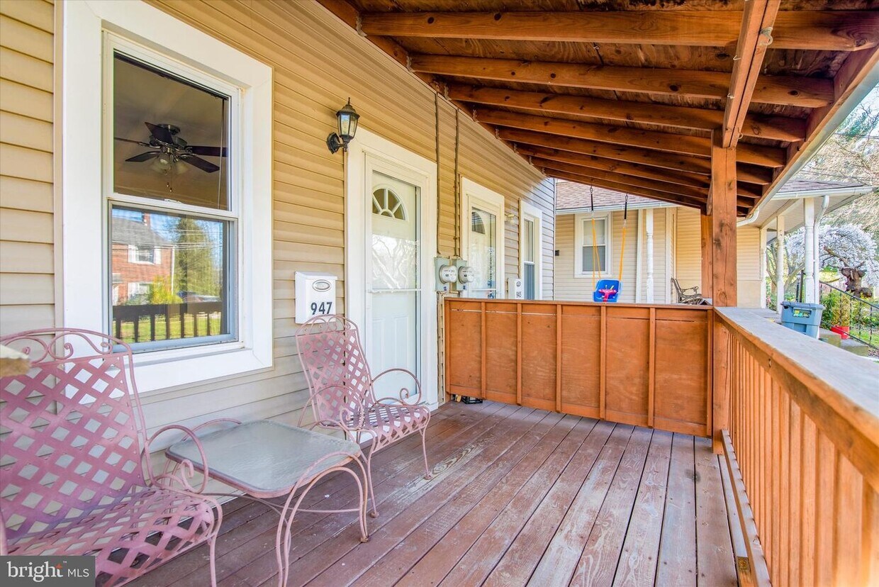 Foto principal - 947 Glenbrook Ave