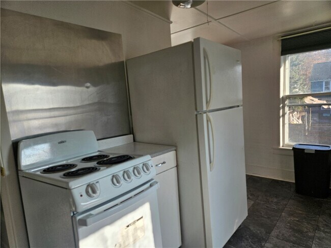 Foto del edificio - 607 N Cayuga St