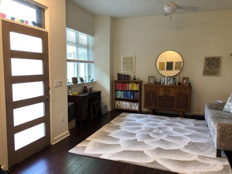 Living room - 6700 Menchaca Rd