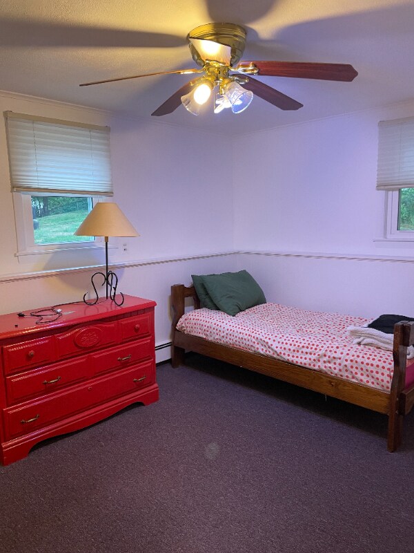 Foto del edificio - 73 Hathaway Cir