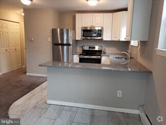 Building Photo - 50 N Fellowship Rd