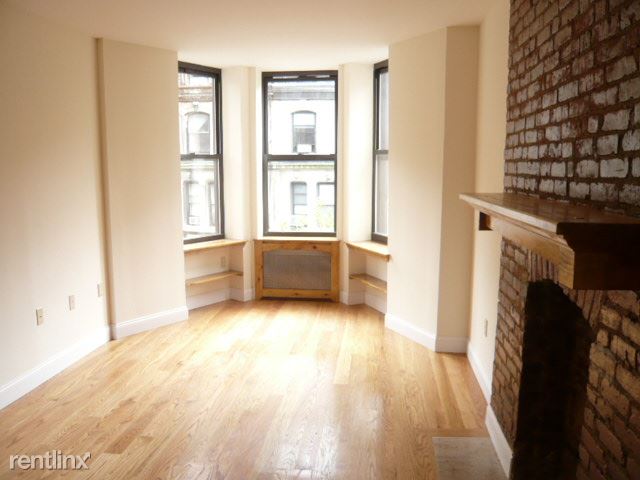 Building Photo - 320 W 102nd St