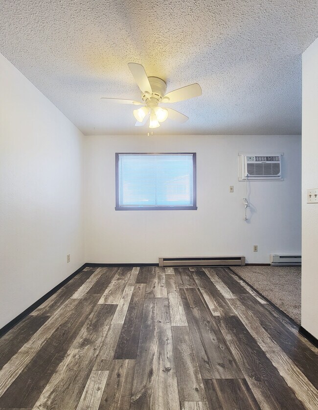 1706 9th St N Unit 102, Wahpeton, ND 58075 Apartments in Wahpeton, ND