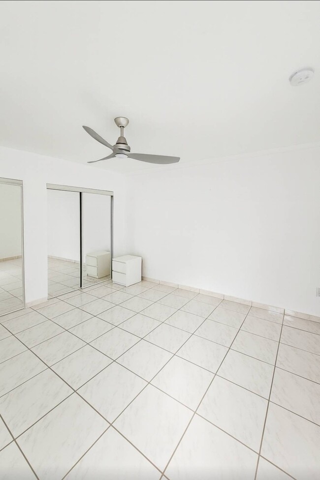 Foto del edificio - 8540 SW 16th St