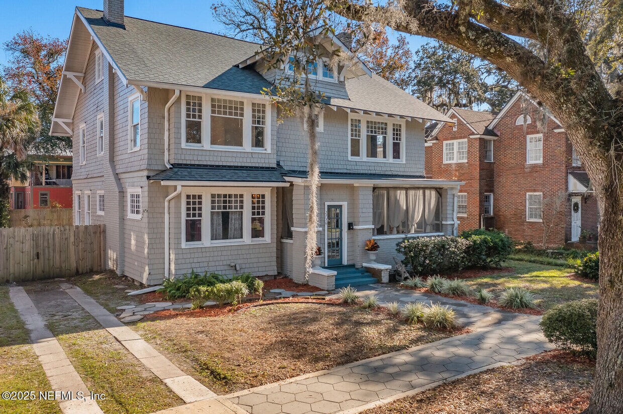 Foto principal - 2756 Oak St