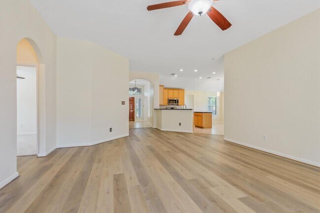 Building Photo - 10222 Squirehill Ct