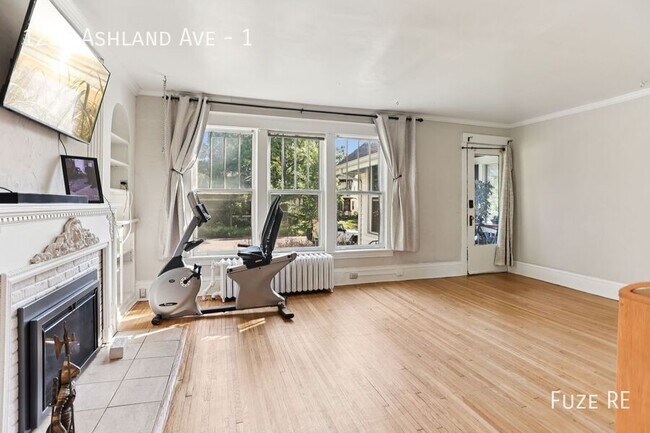 Building Photo - 1253 Ashland Ave