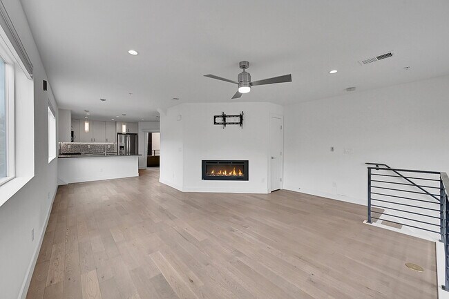 Foto del edificio - $3,495 = 2 Bed, 2 Bath Townhome in Denver ...