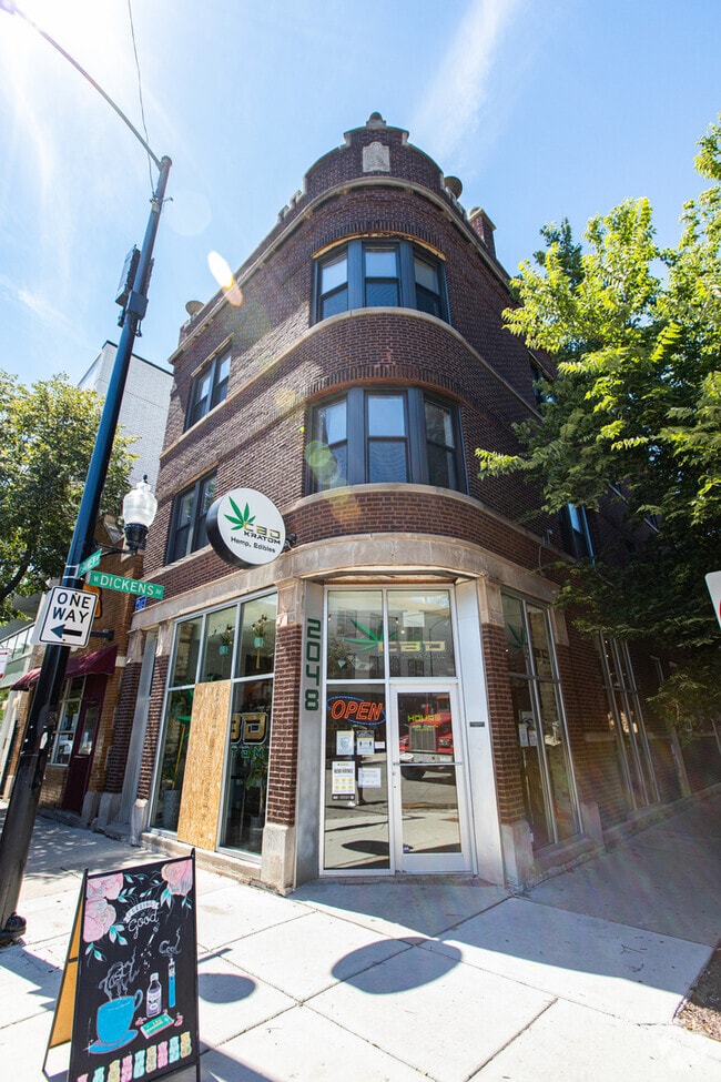 Building Photo - 2048 N Damen Ave