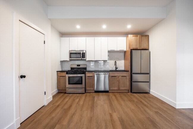 Foto del edificio - 1456 N Kedzie Ave