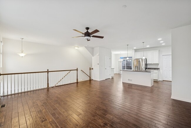 Foto del edificio - 70 Marcel Ln