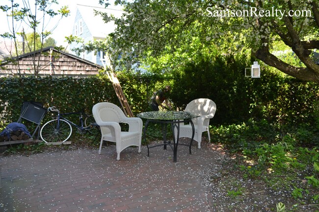 Photo - 84 Sheldon St Townhome