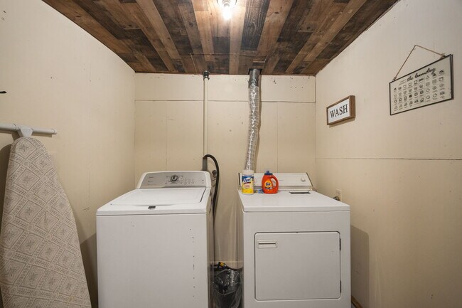 Foto del edificio - 420 N 6th Ave